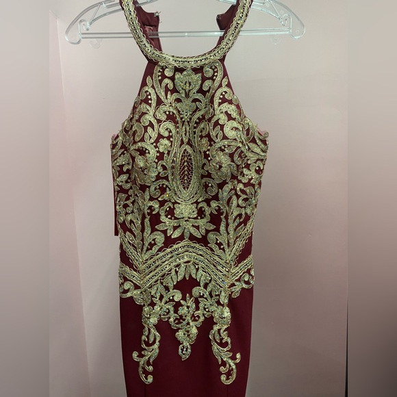 Dresses & Skirts - Burgundy and gold dress